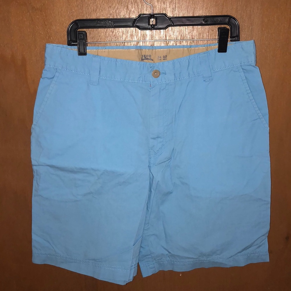 SOLD Men’s Izod Saltwater Shorts